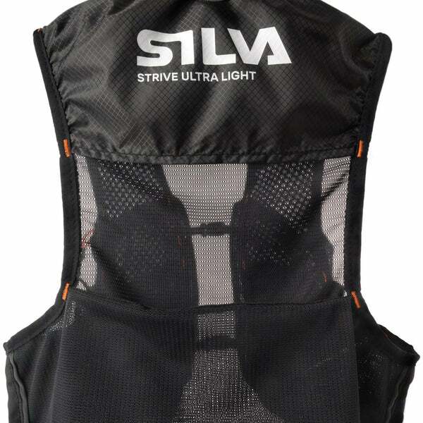 Mochila de Hidratao Silva Strive Ultra Light - Preta